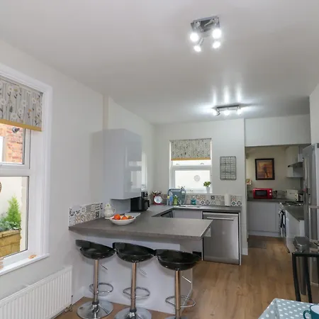 40 Ashville Avenue * Scarborough