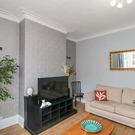 40 Ashville Avenue * Scarborough