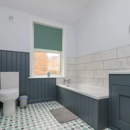 40 Ashville Avenue Scarborough