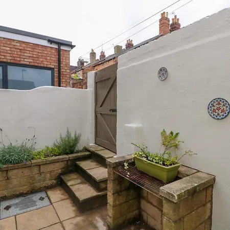 40 Ashville Avenue *