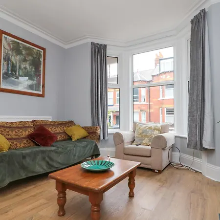 Сasa de vacaciones 40 Ashville Avenue